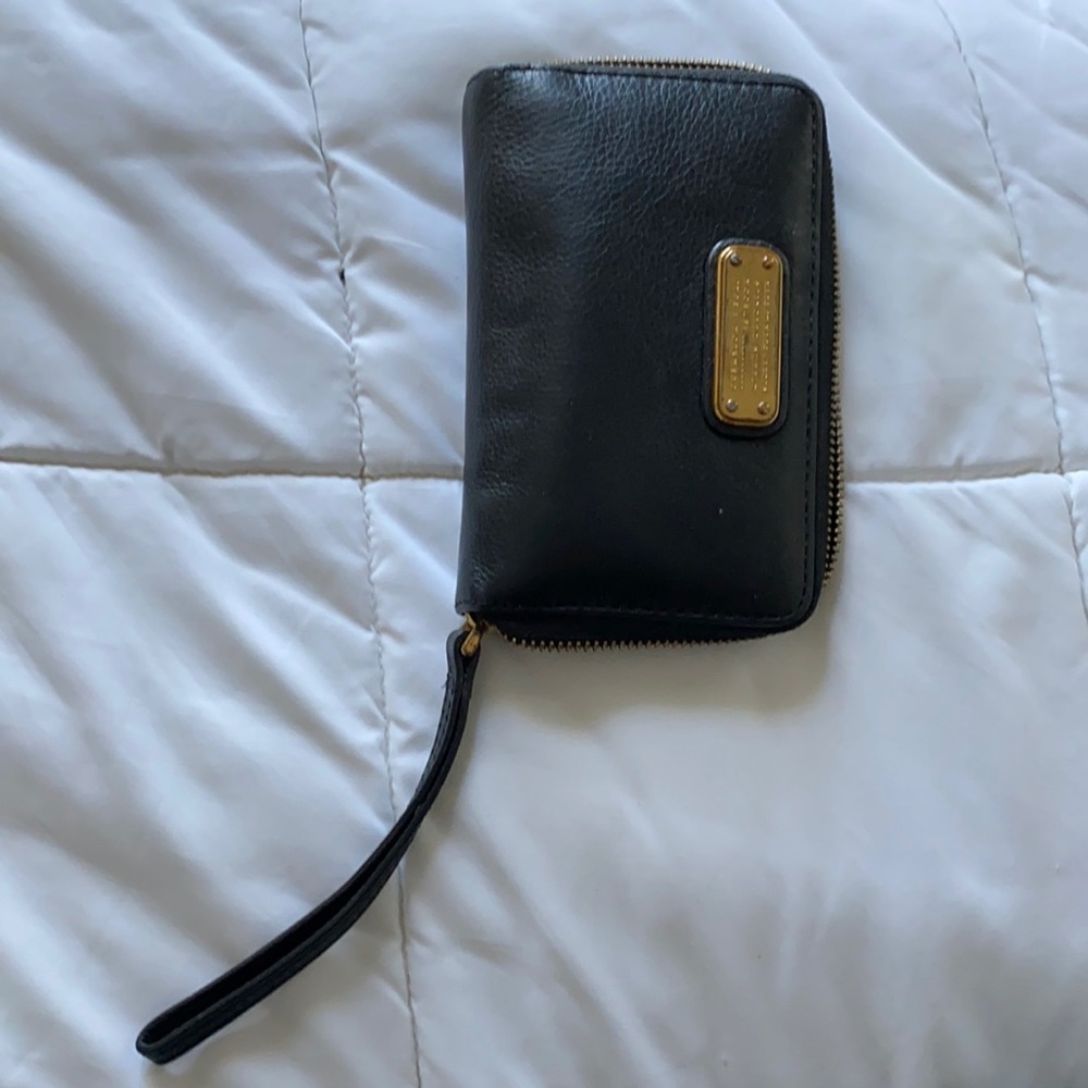 Marc Jacobs wristlet wallet